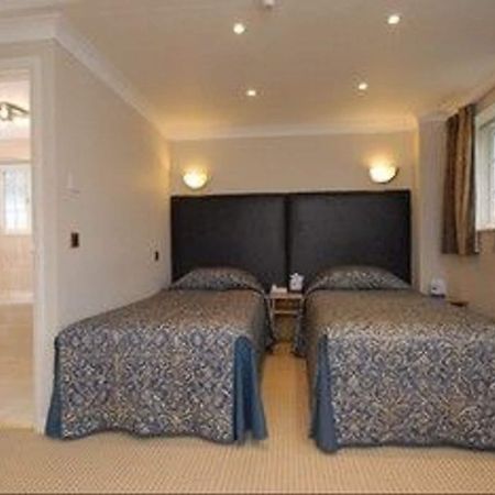 Barn Hotel London Ruislip Quarto foto