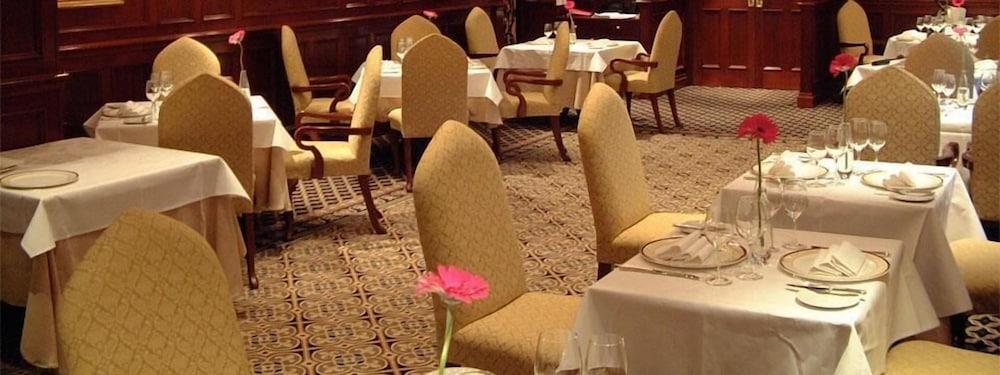 Barn Hotel London Ruislip Exterior foto
